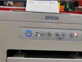 爱普生L4158打印机三灯闪烁 连接数据线后电脑上多了个ET-2700驱动 无法打印 解决方法